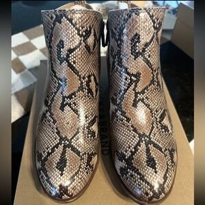 Snakeskin Pattern Ankle Boots